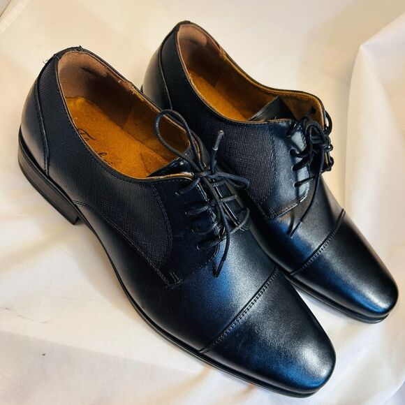 #8324 FLORSHEIM BLACK LEATHER SHOES SIZE 8.5 - Picture 1 of 12